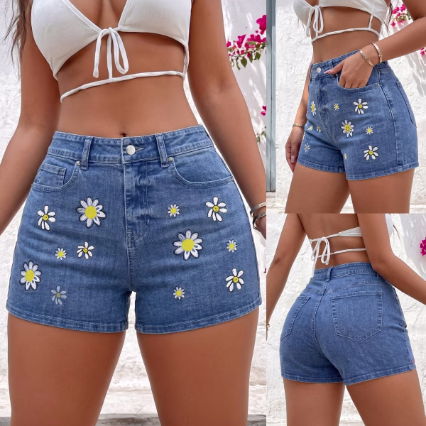 "Smiley Daisy" Scattered Floral Print Denim Shorts collection product photo